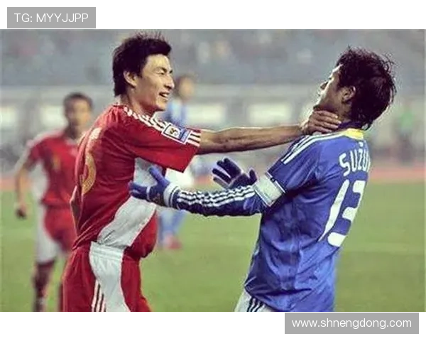 中国足球场上的硬汉传奇谁是最能打架的足球明星